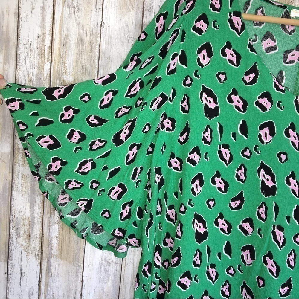 Andree Green & Pink Leopard Print Blouse - Picture 2 of 4